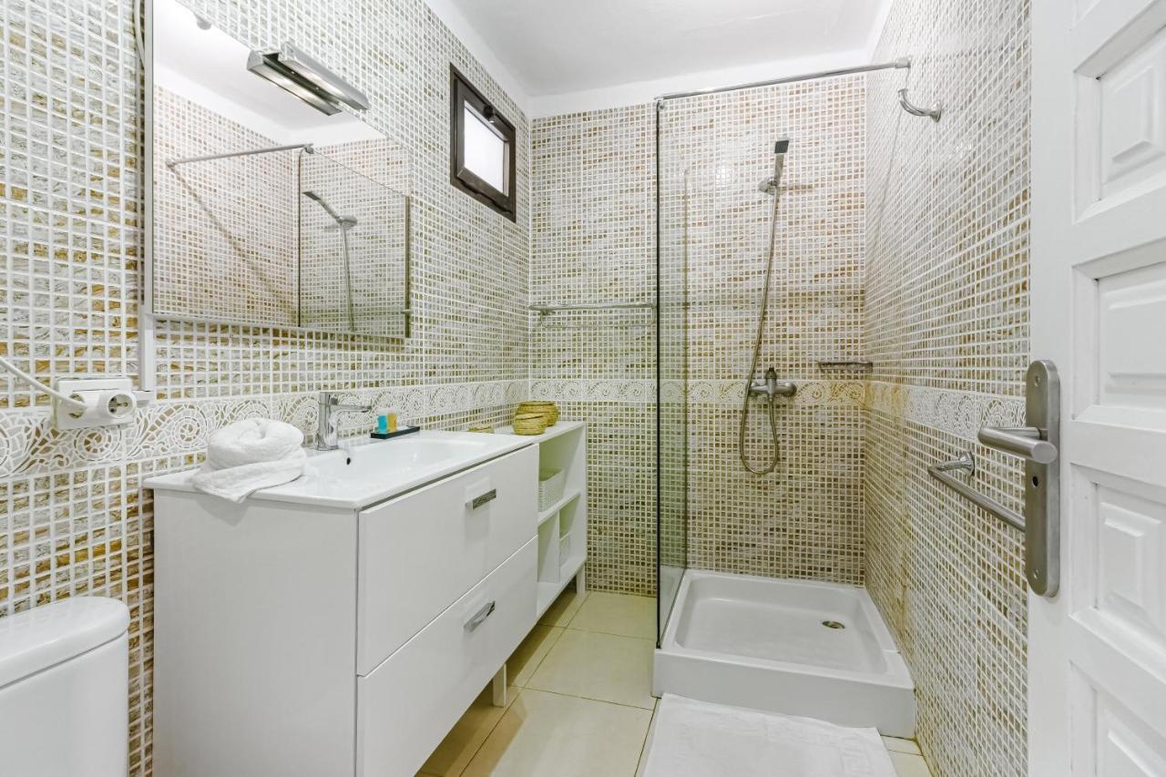 Fantastic Large Studio In Front Of Beach Heated Pool Wifi Arona  Kültér fotó