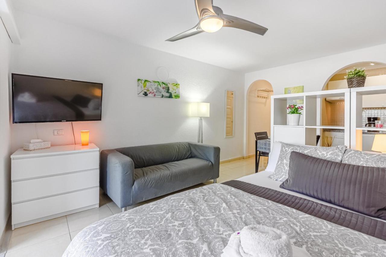 Fantastic Large Studio In Front Of Beach Heated Pool Wifi Arona  Kültér fotó